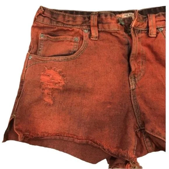 FREE PEOPLE Overdyed Distressed Jean Shorts w/ Raw Hem in Sunrise Red Size 26 - Picture 7 of 9